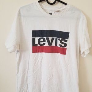 Levi's T-shirt